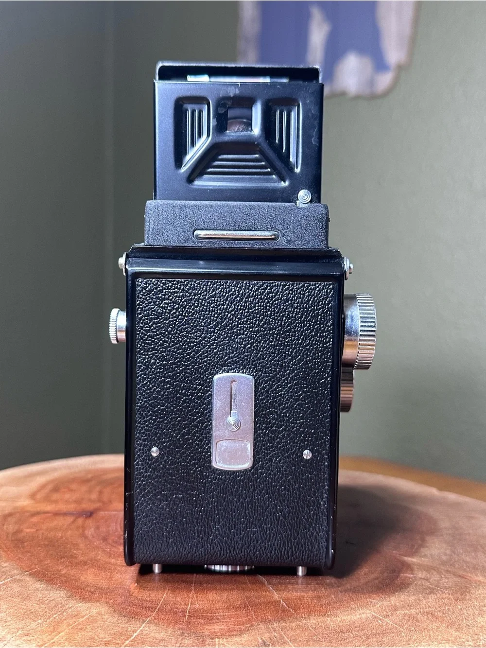 Yashica A TLR Medium Format Film Camera (1956) – Working